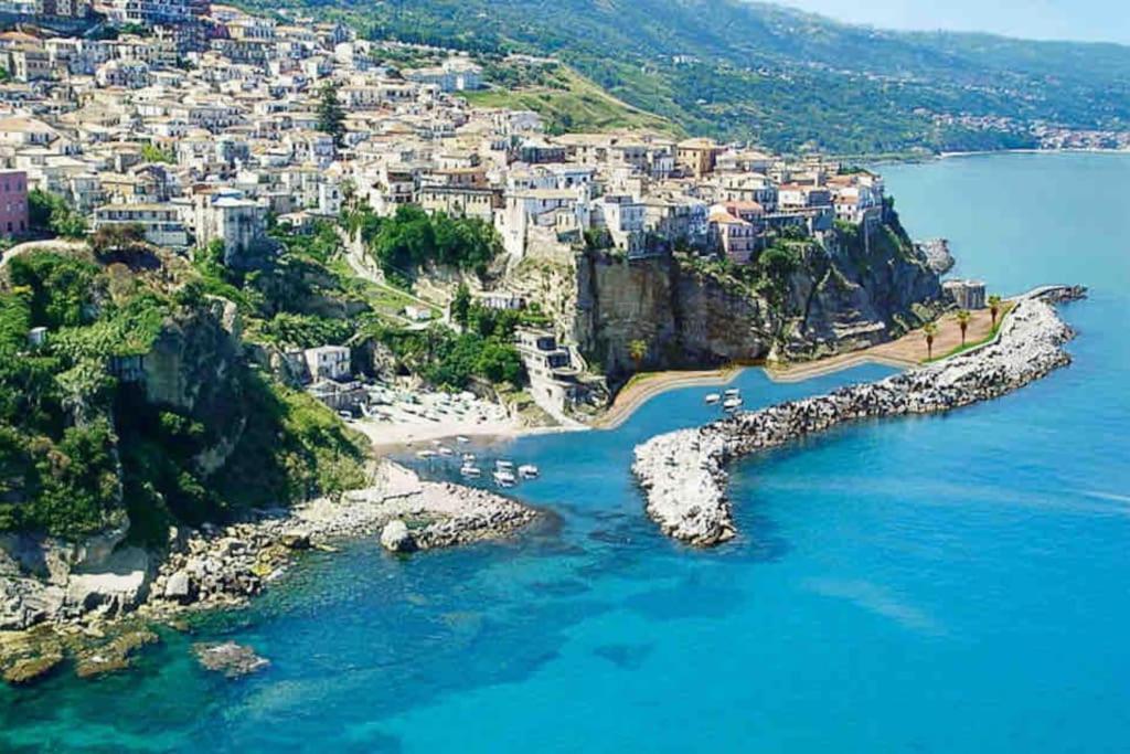 La Scaletta Sul Mare Di Pizzo Wifi E Disney+ Exterior foto